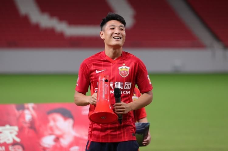官博配文：“仪容清俊貌堂堂，手执三尖两刃刀，额上纵目甄善恶，威风凛凛神气集。
