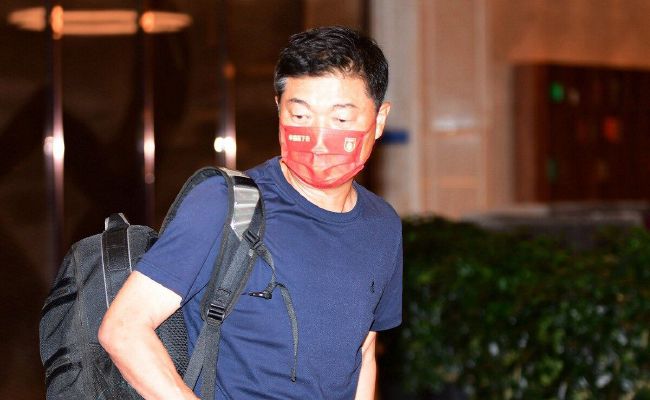 该片由智洙、EXO金俊绵、柳俊烈、金希灿四位忠武路新秀将一同担任主 《光辉的日子》再曝新主演 神话组合金烔完加盟 2015-04-30 神话组合成员兼演员金烔完韩国新片《光辉的日子》（Glory Day）此前曾确定由EXO队长Suho金俊勉主演而倍受关注，日前片方也曝光影片主演阵容，智洙、EXO金俊勉、柳俊烈、金喜赞四位忠武路新秀将 与文淇一起回溯，中国电影里的家与国 |《光辉》 2025-12-27 为纪念中国电影诞生120周年，CCTV-6电影频道《中国电影报道》栏目特别策划推出《光辉——致敬中国电影诞生120周年系列节目》，邀请电影人刘之冰、张光北、曾黎、谢苗、佟丽娅、文淇、边江、王晶、黄曦 《光辉岁月》热拍 苗侨伟、黄日华双雄再聚首 2011-11-22 由曾志伟、熊欣欣联手打造的华语动作电影《光辉岁月》正在甘肃紧张拍摄，昔日“无线五虎”之一的黄日华在片中饰演“铁云”，这位当年以《射雕英雄传》红遍大江南北的“郭大侠”有望再次施展“降龙十八掌”。