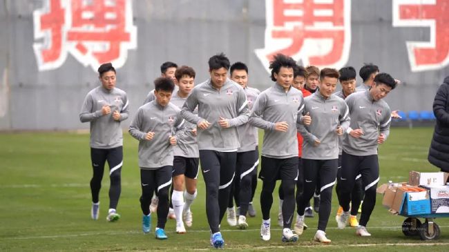 《寻秦记》《怒火漫延》《四分之四》《神探之痕迹》满足古装、动作等多元类型影迷的期待。